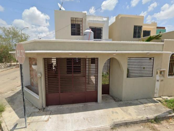 HERMOSA CASA EN VENTA EN PASEOS DE OPICHEN, MERIDA YUCATAN