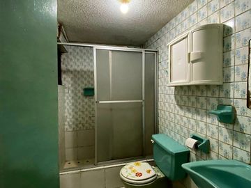 CASA RENTERA EN VENTA, SOLANDA, CERCA A LA J