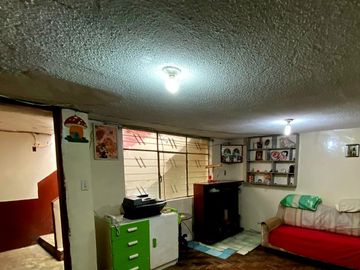 CASA RENTERA EN VENTA, SOLANDA, CERCA A LA J