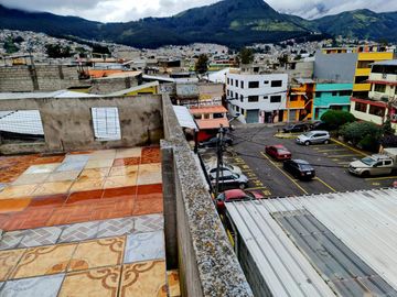 CASA RENTERA EN VENTA, SOLANDA, CERCA A LA J