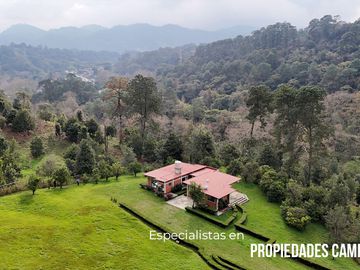 FINCA CON BOSQUE Y RÍO DE 25 HECTÁREAS