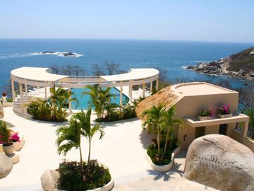 Condo con vista al mar y acceso a la playa en venta, El arrocito Huatulco