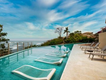 Departamento frente al mar, acceso a la playa, en venta, El Arrocito, Huatulco
