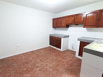 Departamento en Mayorazgo – Ate límite con La Molina.