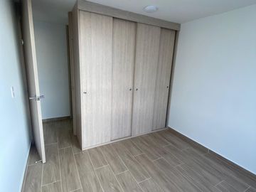ARRIENDO APARTAESTUDIO ESPECTACULAR VISTA AL OCCIDENTE PARA ESTRENAR