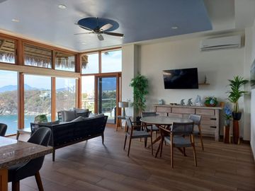 CASA DE PLAYA, AMUEBLADA, EN VENTA, PENINSULA DE SANTIAGO, MANZANILLO, COL.