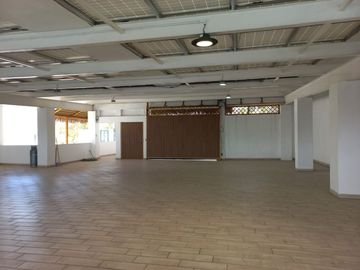 CASA DE PLAYA, AMUEBLADA, EN VENTA, PENINSULA DE SANTIAGO, MANZANILLO, COL.