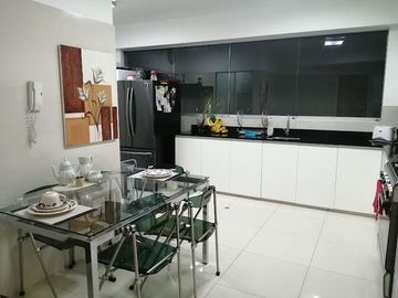 VENDO, Precioso, amplio y muy iluminado Dpto 230mts. 3dorm c/vista al Golf Los Inkas – Calle Los Topacios 153 Surco
