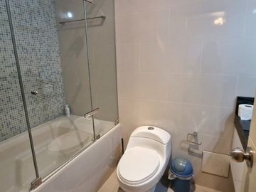 VENDO, Precioso, amplio y muy iluminado Dpto 230mts. 3dorm c/vista al Golf Los Inkas – Calle Los Topacios 153 Surco