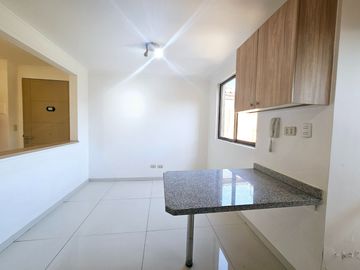 HERMOSA CASA REMODELADA, 3D, 2B, ALBERTO UNDURRAGA,HUECHURABA