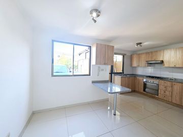 HERMOSA CASA REMODELADA, 3D, 2B, ALBERTO UNDURRAGA,HUECHURABA