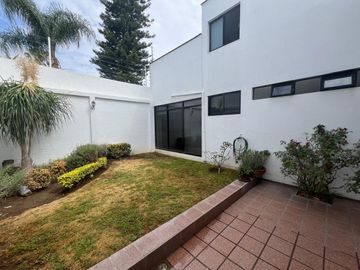 Casa EN VENTA en Colonia Arbide, León, Guanajuato