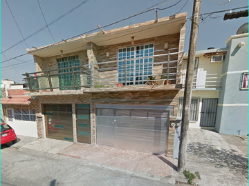 HERMOSA CASA EN RIO ZANAPA, VERACRUZ