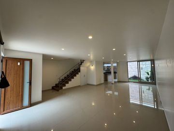 CASA EN RENTA EN TOLUCA, FUENTES DE SAN JOSE