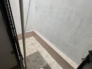 Casa de venta con local comercial sector Carapungo en Quito Ecuador de oportunidad, Amplia, Independiente ...