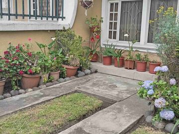 Casa de venta de oportunidad junto al Portal Shopping – $69.990 Quito - Ecuador.               House for Sale at a Bargain Price Next to Portal Shopping – $69,990 Quito, Ecuador