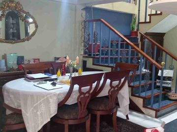 Casa de venta de oportunidad junto al Portal Shopping – $69.990 Quito - Ecuador.               House for Sale at a Bargain Price Next to Portal Shopping – $69,990 Quito, Ecuador
