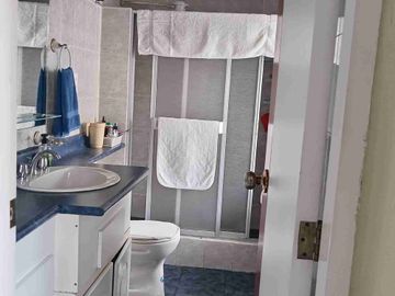 Casa de venta de oportunidad junto al Portal Shopping – $69.990 Quito - Ecuador.               House for Sale at a Bargain Price Next to Portal Shopping – $69,990 Quito, Ecuador