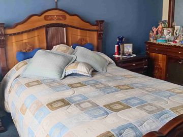 Casa de venta de oportunidad junto al Portal Shopping – $69.990 Quito - Ecuador.               House for Sale at a Bargain Price Next to Portal Shopping – $69,990 Quito, Ecuador