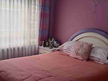 Casa de venta de oportunidad junto al Portal Shopping – $69.990 Quito - Ecuador.               House for Sale at a Bargain Price Next to Portal Shopping – $69,990 Quito, Ecuador