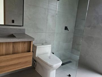 VENDO  EXCLUSIVA CASA EN EL SECTOR DE CERRITOS, MANIZALES.