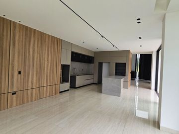 VENDO  EXCLUSIVA CASA EN EL SECTOR DE CERRITOS, MANIZALES.