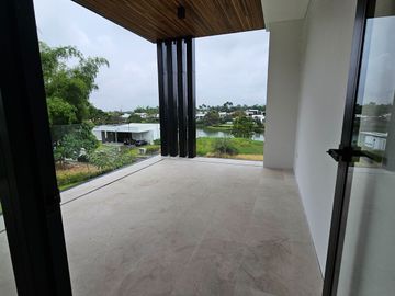 VENDO  EXCLUSIVA CASA EN EL SECTOR DE CERRITOS, MANIZALES.