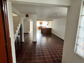 CASA EN VENTA EN METEPEC, LAS HACIENDAS