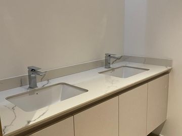 Departamento de venta de dos dormitorios sector Cumbayá – Urbanización privada con amenidades de lujo cerca a la Universidad San Francisco de Quito a estrenar...