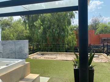 Casa en venta en Pedregal en condominio horizontal en Calle cerrada con vigilancia