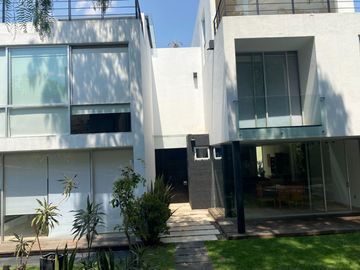 Casa en venta en Pedregal en condominio horizontal en Calle cerrada con vigilancia