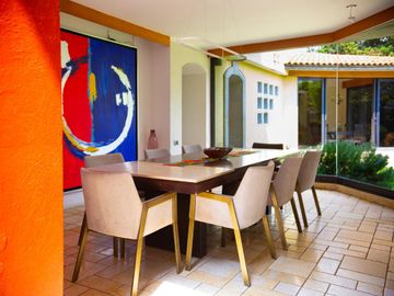 RESIDENCIA EN VENTA EN JARDINES DEL PEDREGAL CON GRAN JARDIN PLANO