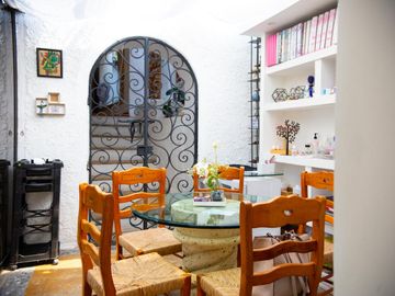 RESIDENCIA EN VENTA EN JARDINES DEL PEDREGAL CON GRAN JARDIN PLANO