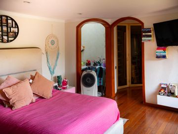 RESIDENCIA EN VENTA EN JARDINES DEL PEDREGAL CON GRAN JARDIN PLANO