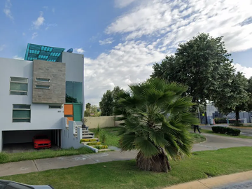 EXCELENTE CASA EN VALLE IMPERIAL ZAPOPAN JAL