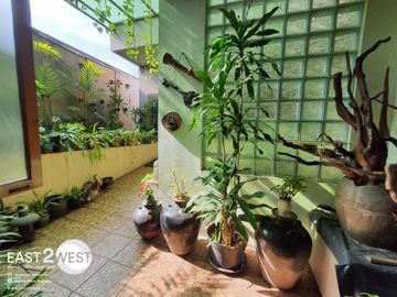 Jual Rumah + Kost Jalan Tanah Abang IV Jakarta Pusat Lokasi Strategis Siap Operasional