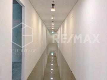 GH - FOR SALE: 114 SQM Office Space in Alveo Financial Tower, Makati