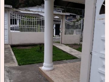 HERMOSAS CASAS CLUB LOS CHILLOS