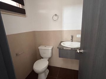 Venta de casa, sector Calderón, Quito