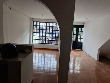 Venta Casa 3 pisos independientes barrio Coodelmar 4 , Cuba