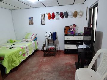 Venta Casa 3 pisos independientes barrio Coodelmar 4 , Cuba