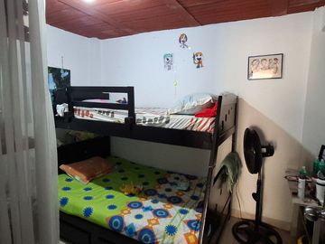 Venta Casa 3 pisos independientes barrio Coodelmar 4 , Cuba