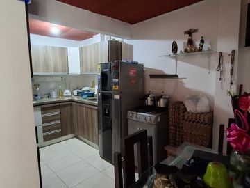 Venta Casa 3 pisos independientes barrio Coodelmar 4 , Cuba