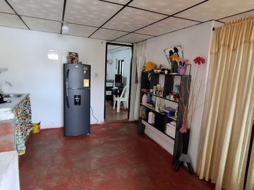 Venta Casa 3 pisos independientes barrio Coodelmar 4 , Cuba