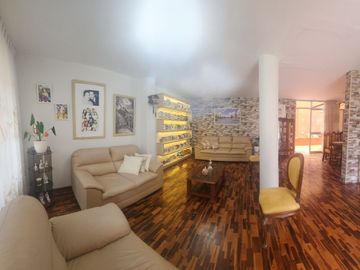 VENDO CASA +DEPARTAMENTO EN PUEBLO LIBRE  Cerca al cruce de Sucre y Bolivar- Hospital Santa Rosa