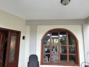 VENDO UNA CASA DE 4 DORMITORIOS EN PUERTO AZUL