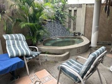 VENDO UNA CASA DE 4 DORMITORIOS EN PUERTO AZUL