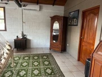 VENDO UNA CASA DE 4 DORMITORIOS EN PUERTO AZUL