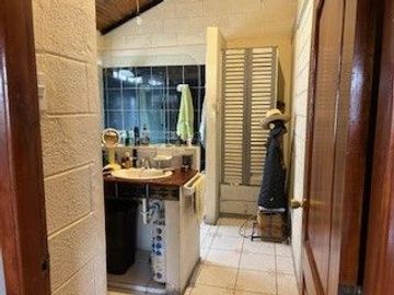 VENDO UNA CASA DE 4 DORMITORIOS EN PUERTO AZUL