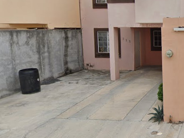 CASA EN CALLE CIRUELOS, VILLA FLORIDA SECTOR C, REYNOSA. ¡¡¡NO CRÉDITOS!!!